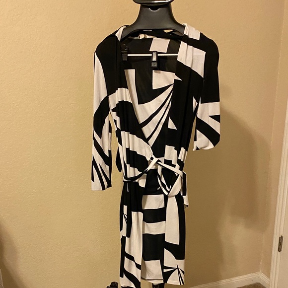 Zara Dresses & Skirts - Zara Black and White Patterned Dress